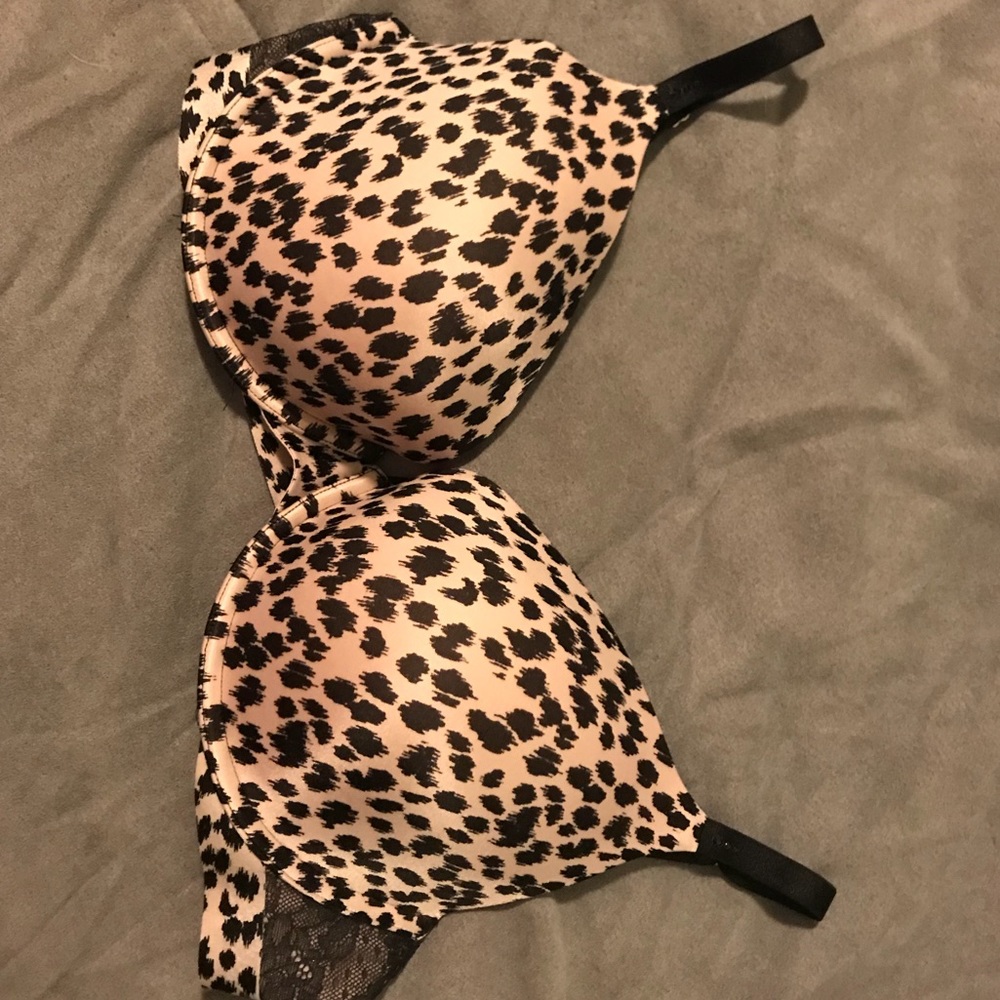 Victoria secret sports bra