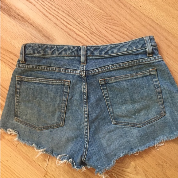 VINTAGE cutoffs 👖 - Picture 7 of 8