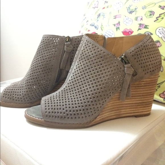 Lucky Brand Shoes - New Lucky brand peep toe ankle bootie 9.5