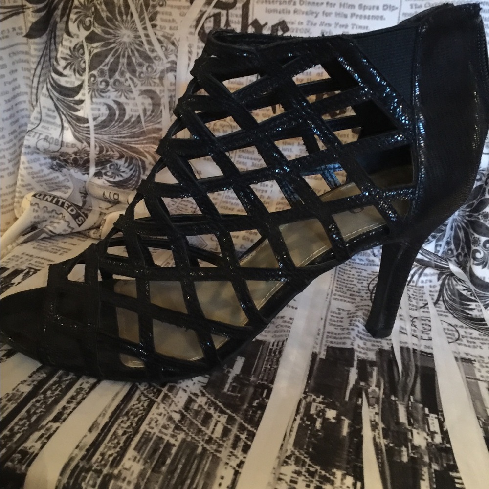 Black sandals