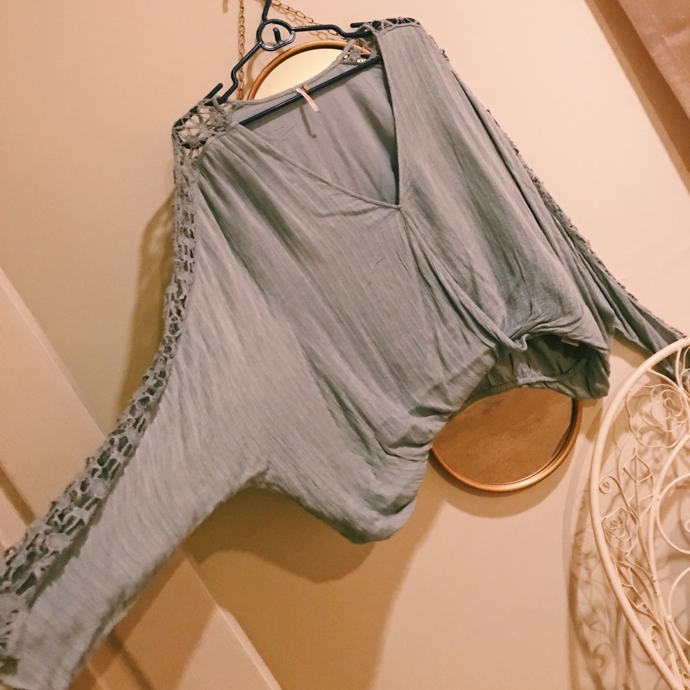 FREE PEOPLE SHIRT