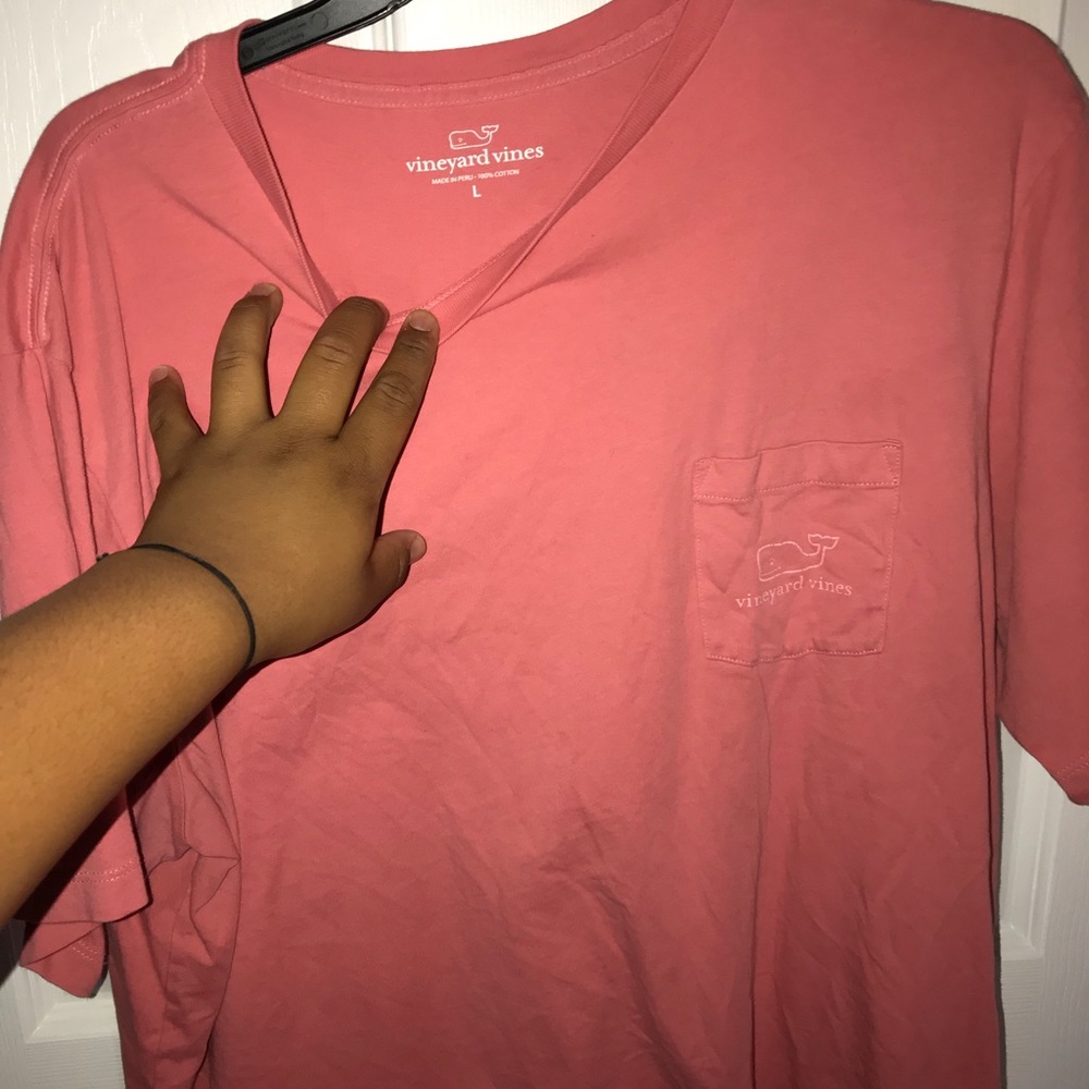 Vineyard vines tee!