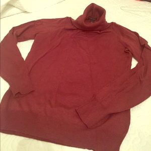 Banana Republic burgundy turtleneck Banana Republic burgundy turtleneck