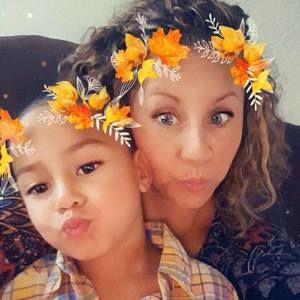 Meet your Posher, Malia