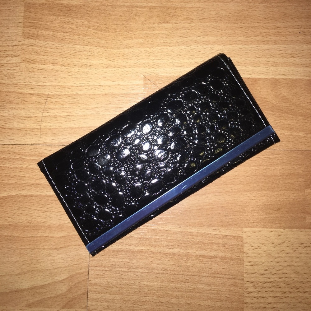 Pebble Texture Pleather Wallet - image 1