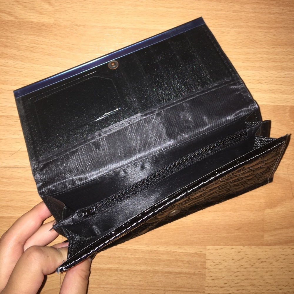 Pebble Texture Pleather Wallet - image 2