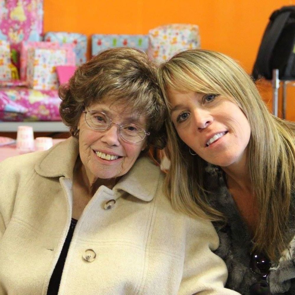 Meet your Posher, Lorie