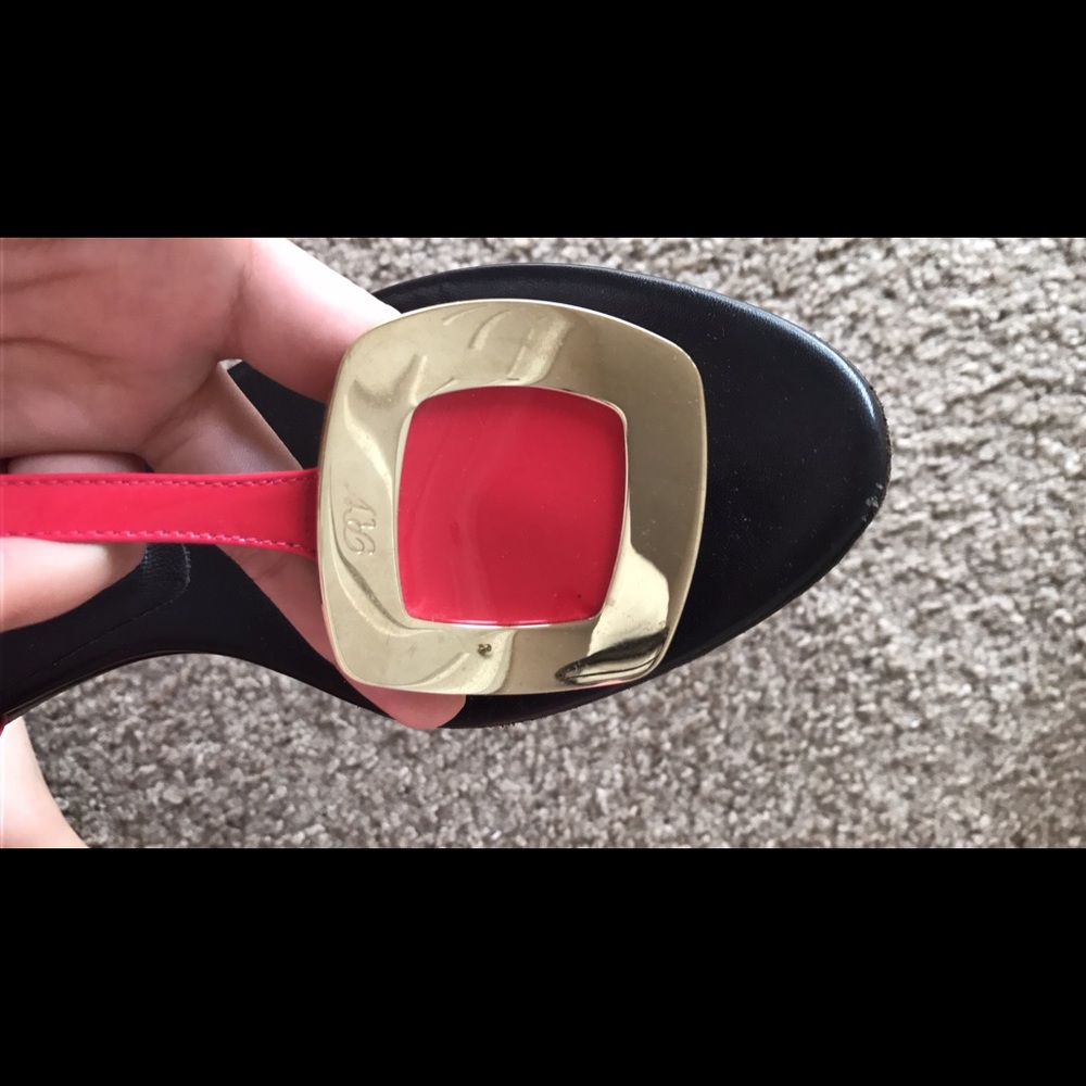 Roger Vivier - Picture 3 of 4