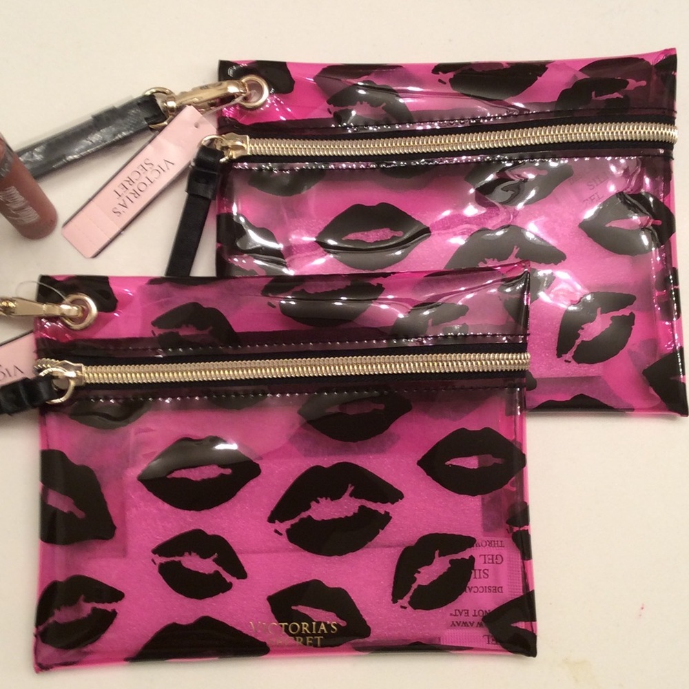 Victoria Secret Pretty Pink makeup bag 15 ea.