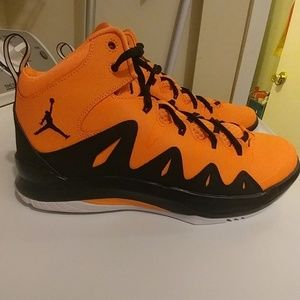 Mens orange and black Jordan's 10.5