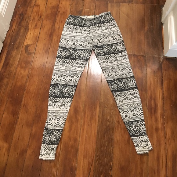 LA Hearts Faux Suede Leggings - Picture 1 of 2