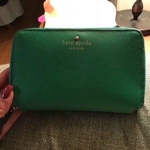 Kate Spade ♠️ Authentic wallet/wristlet