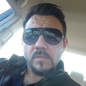 Meet your Posher, Emilio