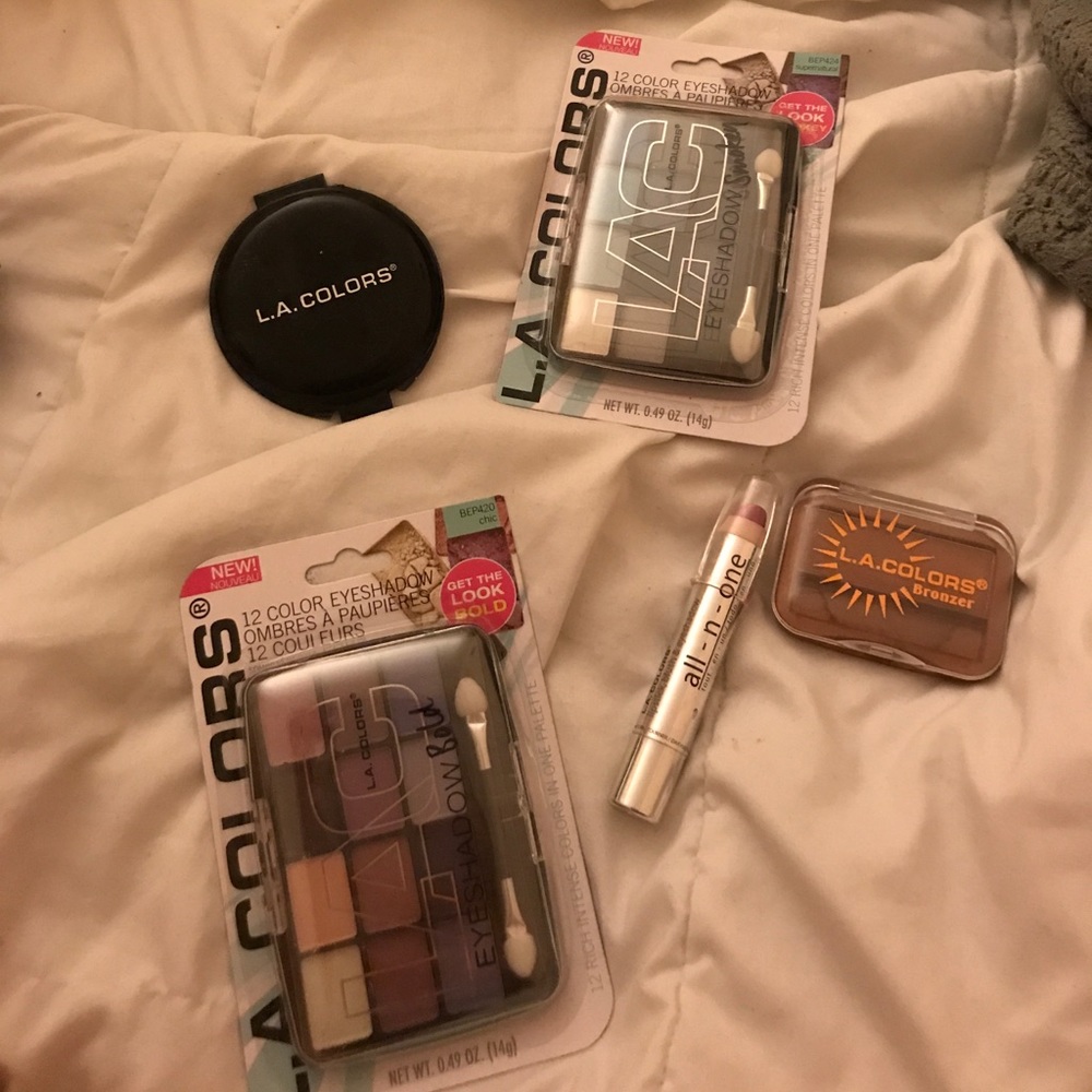 La colors makeup lot