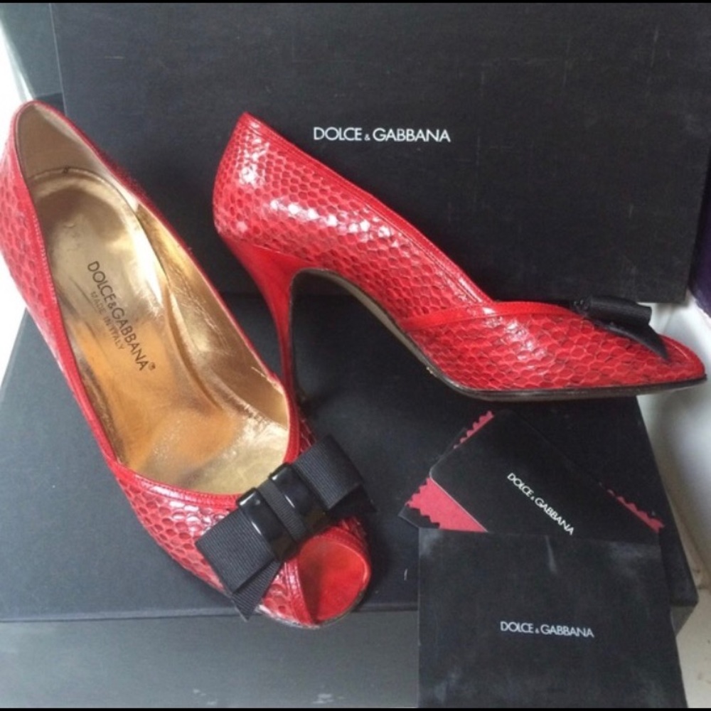 Dolce & Gabbana snakeskin red leather w/bow detail