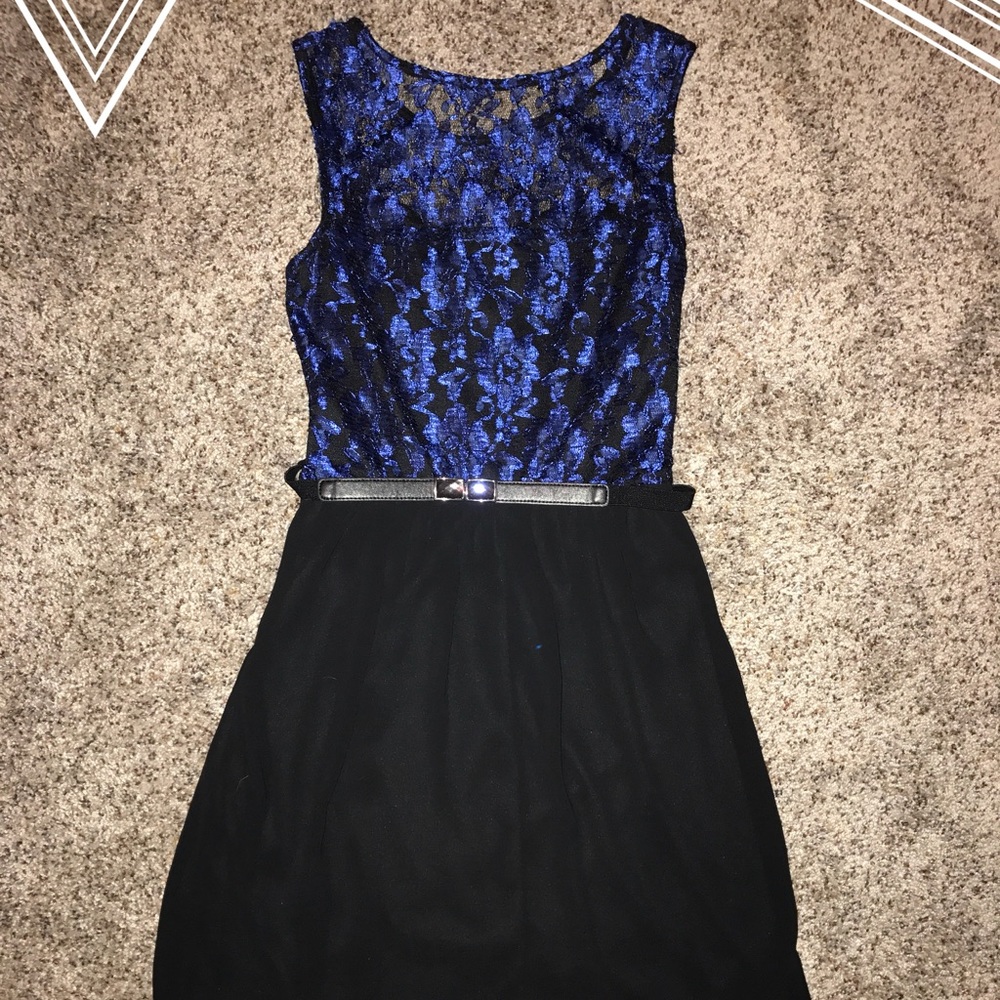 Iz Byer lace party dress
