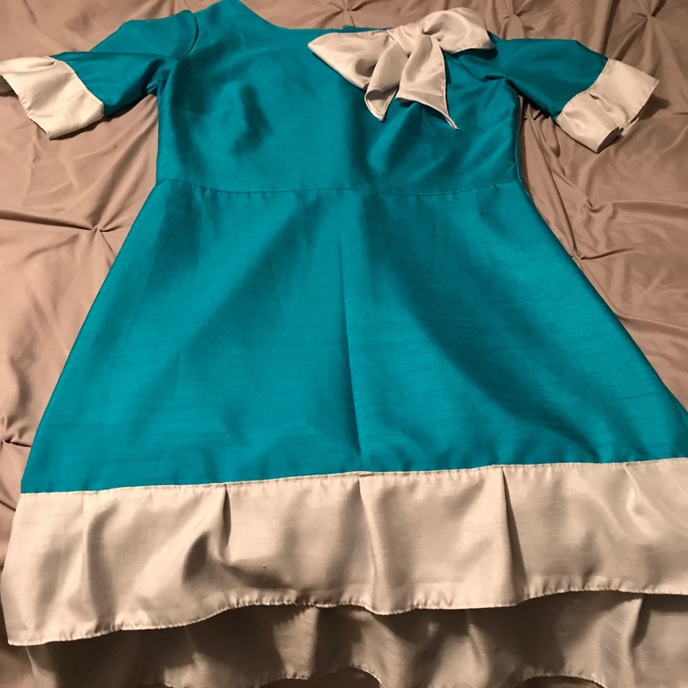 Vintage dainty jewels dress