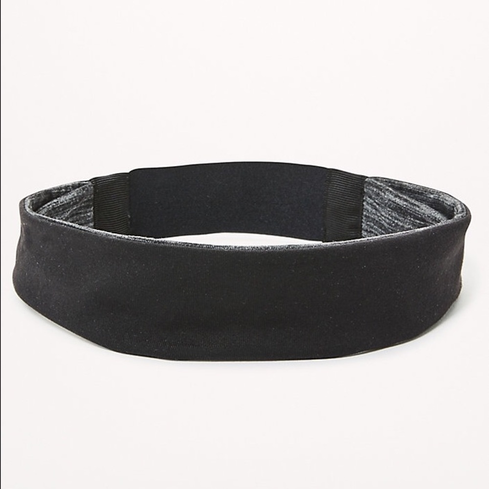Lululemon Fringe Fighter Headband in Gray & Black - Picture 5 of 5