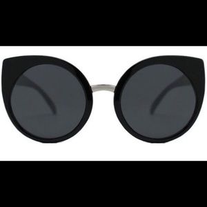 Quay Sunglasses in China Doll