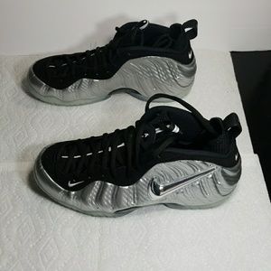 Air Foamposite pro silver surfer