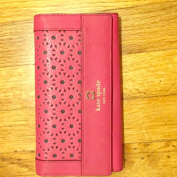 kate spade Handbags - 💗Kate spade wristlet wallet💗