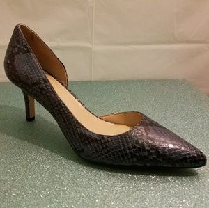 ANN TAYLOR - MARI SNAKE PUMP