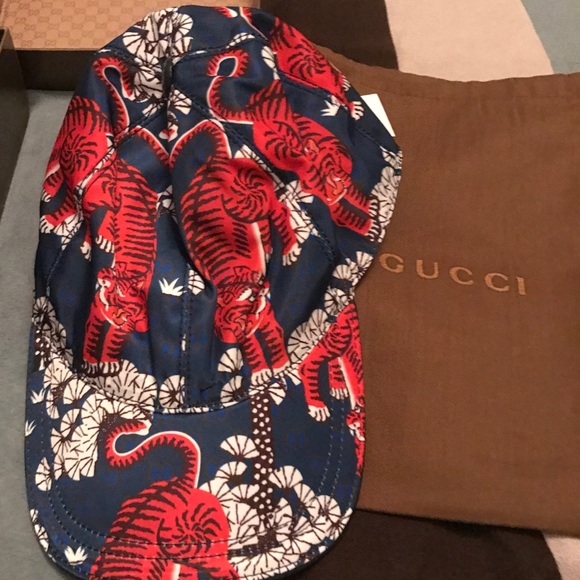 Gucci hat - Picture 2 of 4