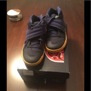 Gently worn Size 2 boys Nike Kylie