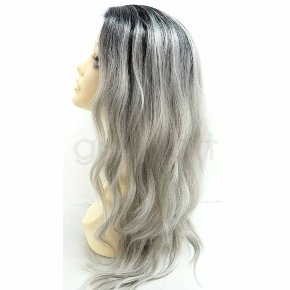 Lace front long wavy gray heat resistant wig - Picture 2 of 4