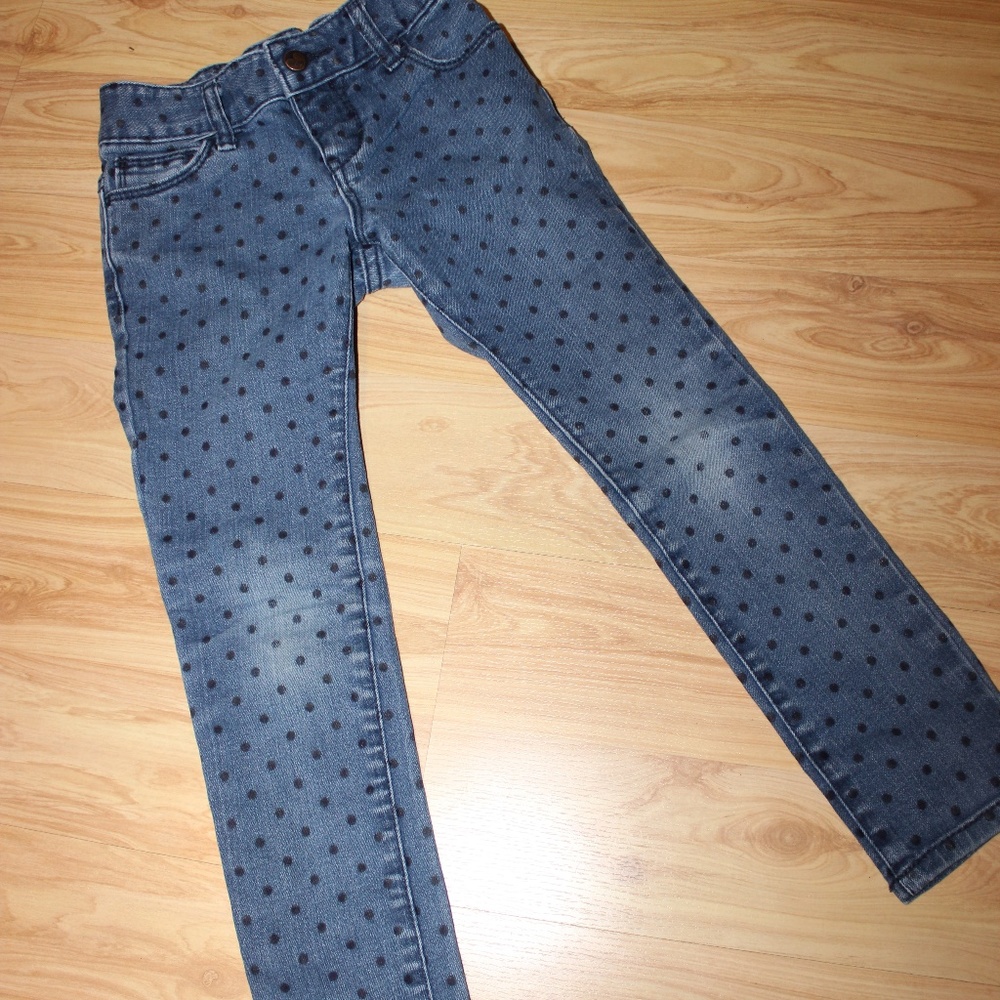 SOLD Old Navy super skinny jeans w polka dots