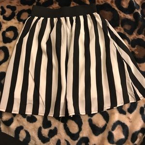 Black and white skirt Black and white skirt