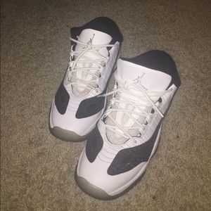 Air Jordan 11 Retro Low