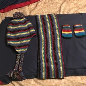 12- 18 months Hat scarf and mittens