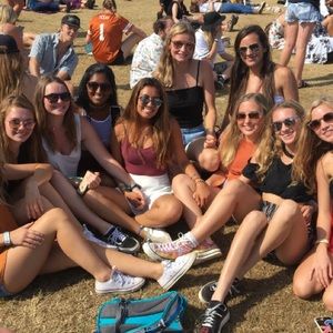 Meet your Posher, Fatima