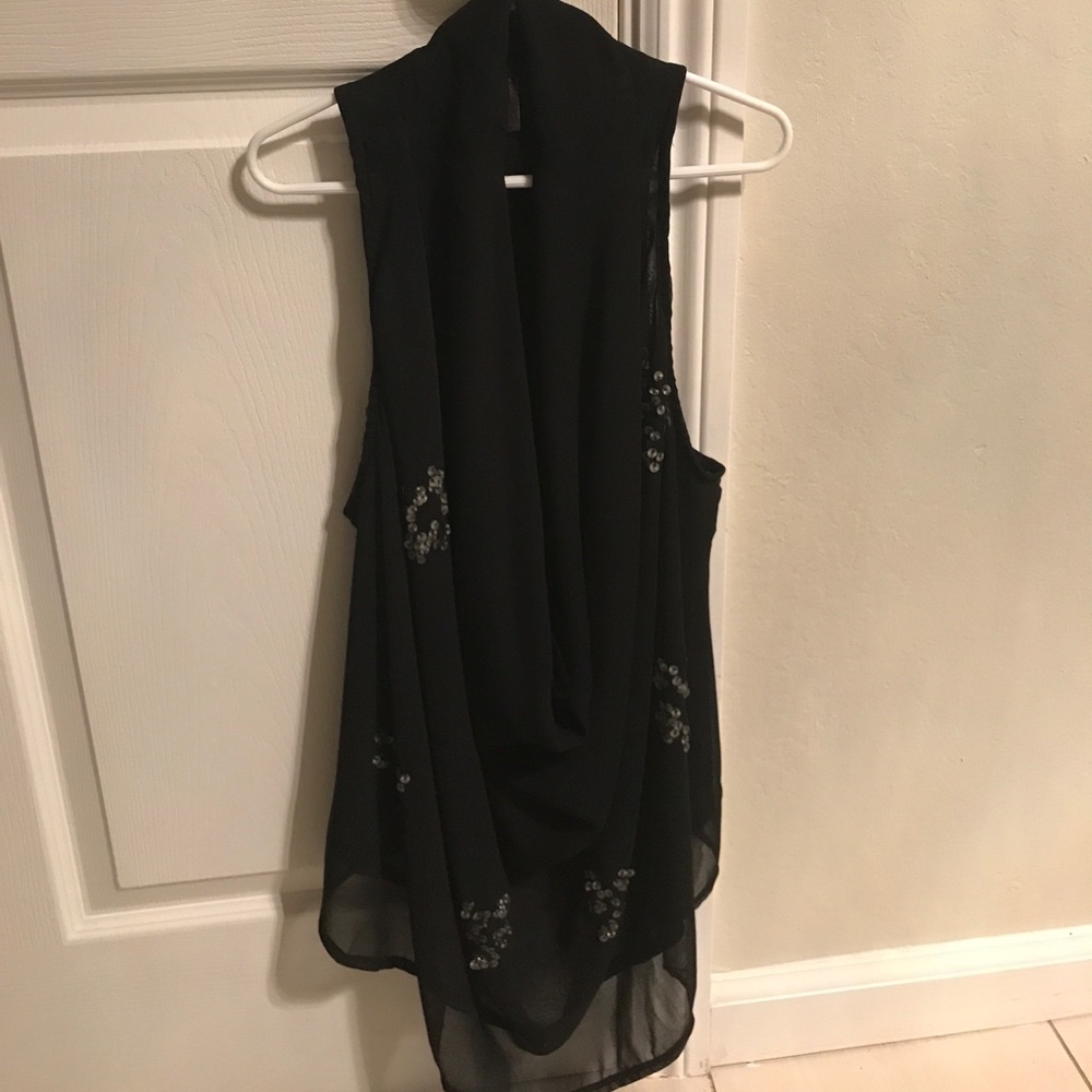 Anamá Night embroidered cowl neck racerback