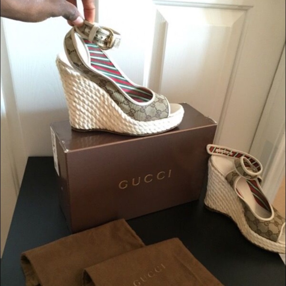 Gucci shoes wedges with rope trimmed🅿️🅿️✅🆒