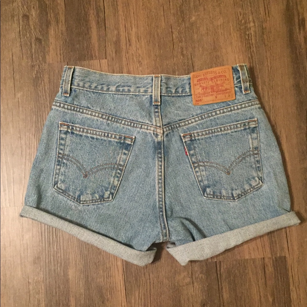 SOLD! Super cute High waisted Levi's! - Picture 1 of 5