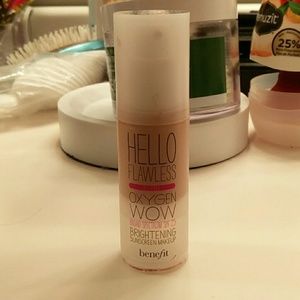 Benefit oxygen wow brightening foundation