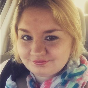 Meet your Posher, Christina