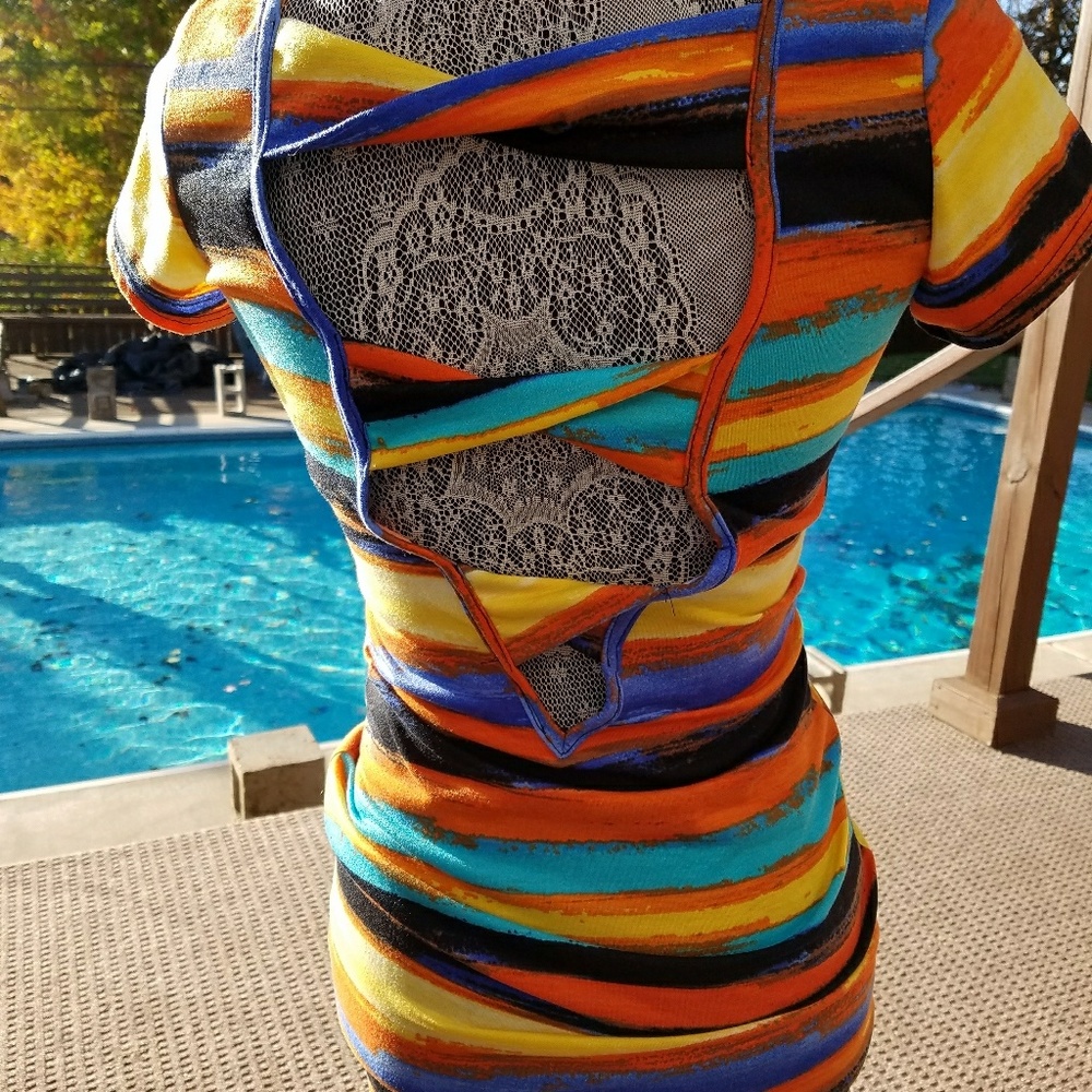 La Seala Twisted Back🔥Multi Colored Mini Dress