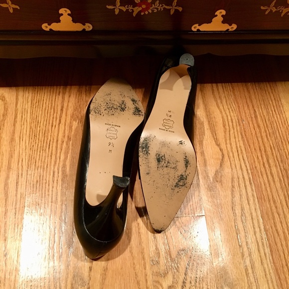 NINA Excellent condition Black Leather Heel - Picture 3 of 4