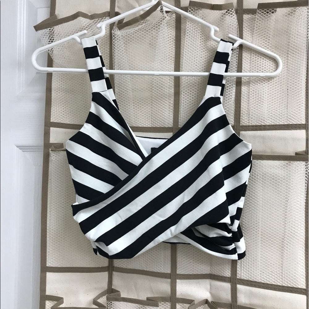 Bebe stripped crop top