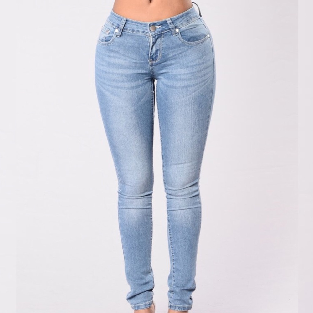 Light Wash Blue Jeans