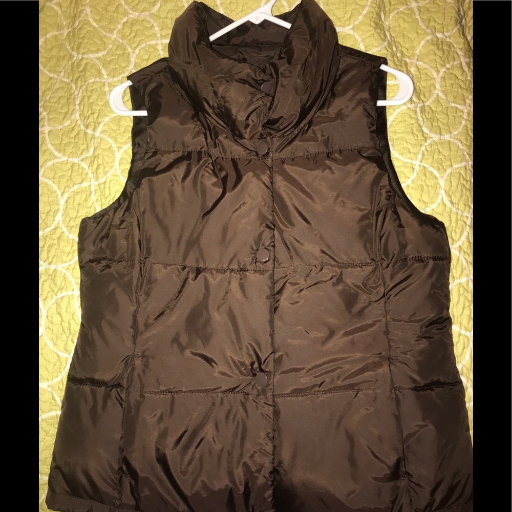 Brown puffer vest from Old Navy LIKE NEW