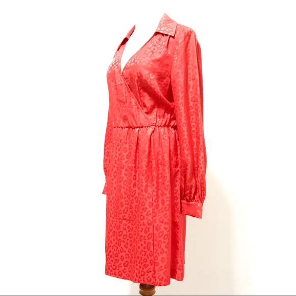 Trina Turk Size 8 Wrap Dress Red Animal Office Sun - Picture 2 of 6