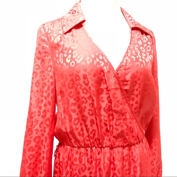 Trina Turk Size 8 Wrap Dress Red Animal Office Sun - Picture 4 of 6