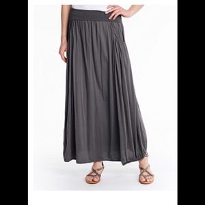 Maxi knit skirt