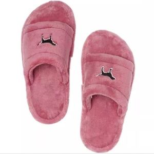 VS PINK Slippers