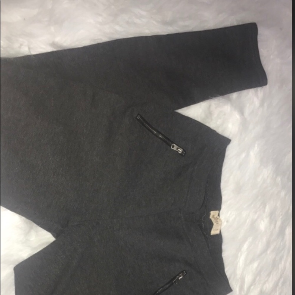 Gray hollister jeans