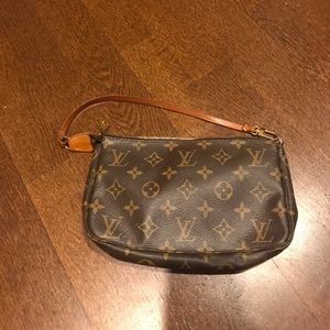 Louis Vuitton pochette